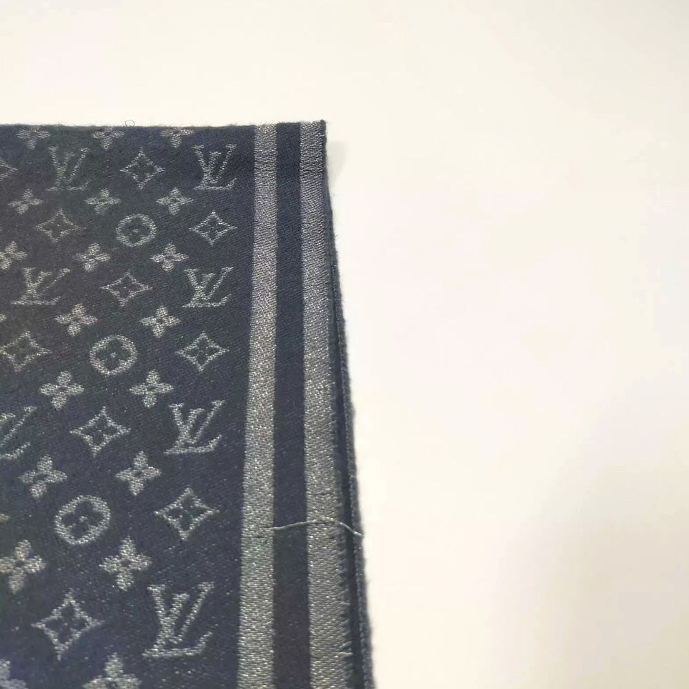 Auth Louis Vuitton Gray Wool Cashmere Blend Monogram Scarf Muffler Neckwarmer - Picture 4 of 9